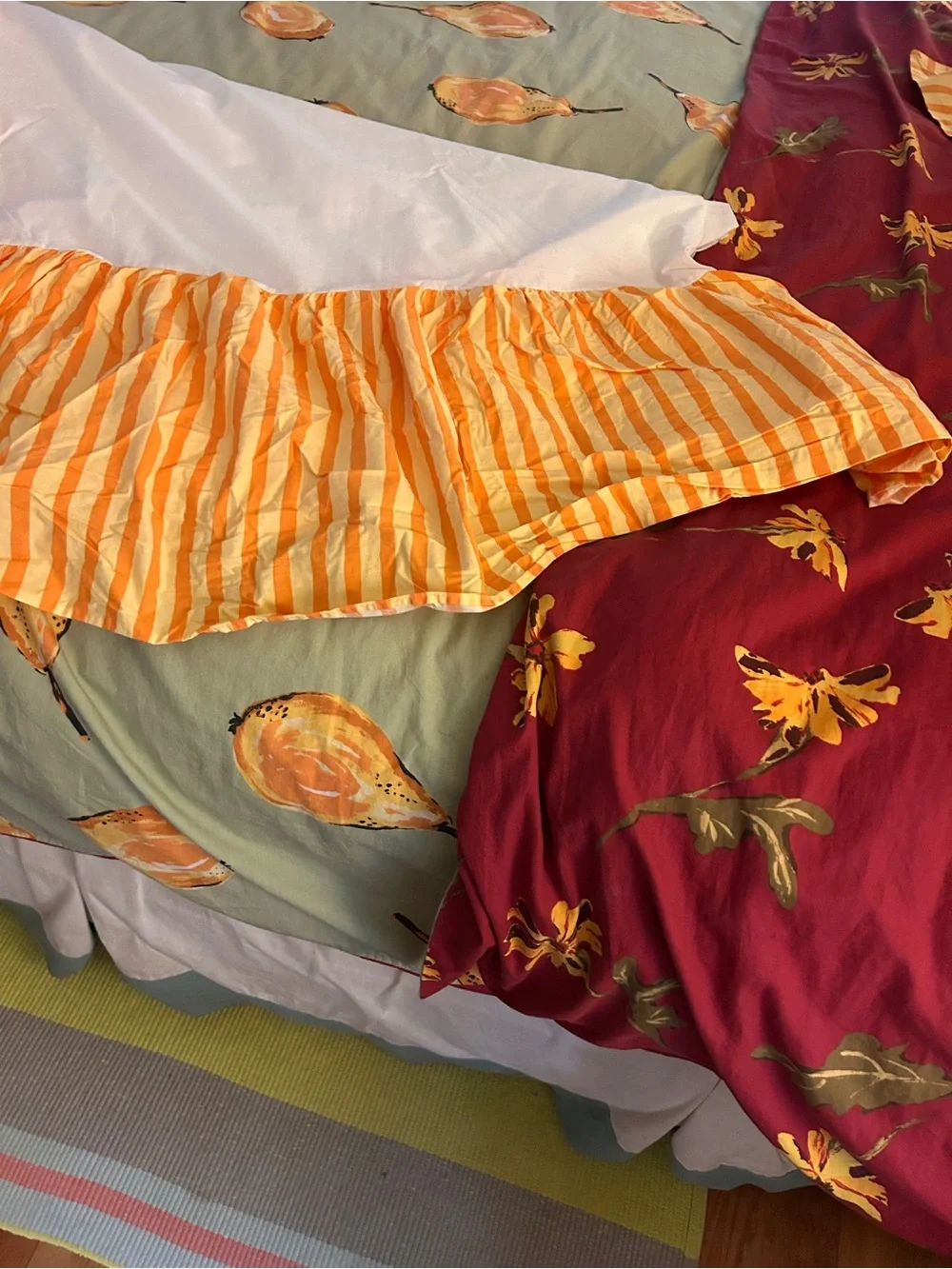 Pine Cone Hill Daisy & Pear Droll Designs Comforter Set